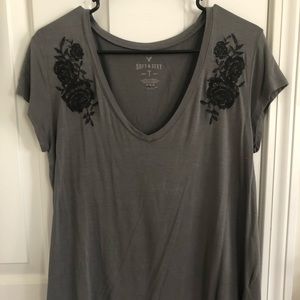 American Eagle V-neck t-shirt with embroidery